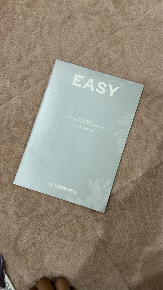 Le Sserafim - Easy Album Version 3 Sheer Myth
