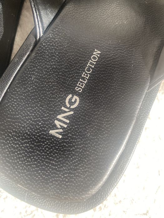 Продам сандалії вʼєтнамки Mango