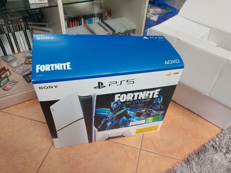 Caixa ps5 Slim Fortnite