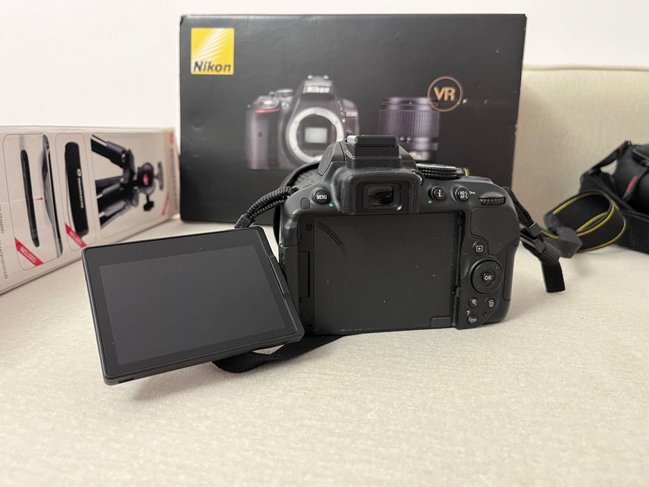 Aparat Nikon D5300  jak nowy 18-105mm