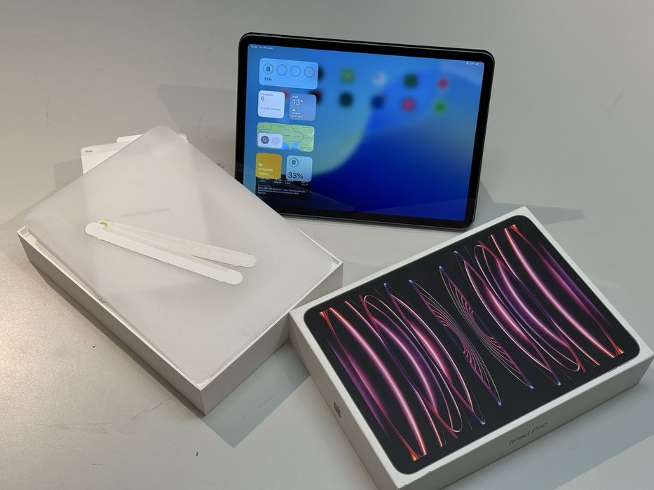 Apple iPad Pro 11 2022 Wi-Fi 128GB Space Gray (MNXD3)