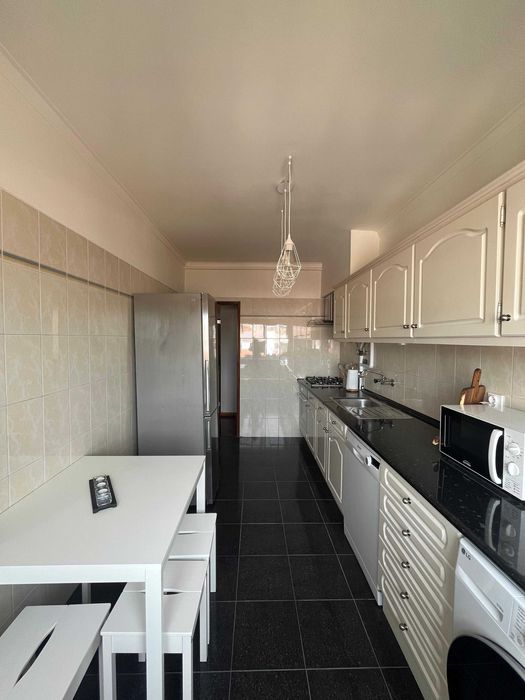 Quarto em Lisboa (Queluz e Belas)