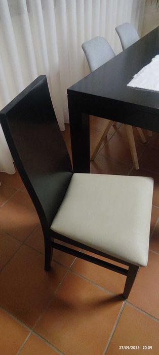 Conjunto Mesa Jantar + cadeiras