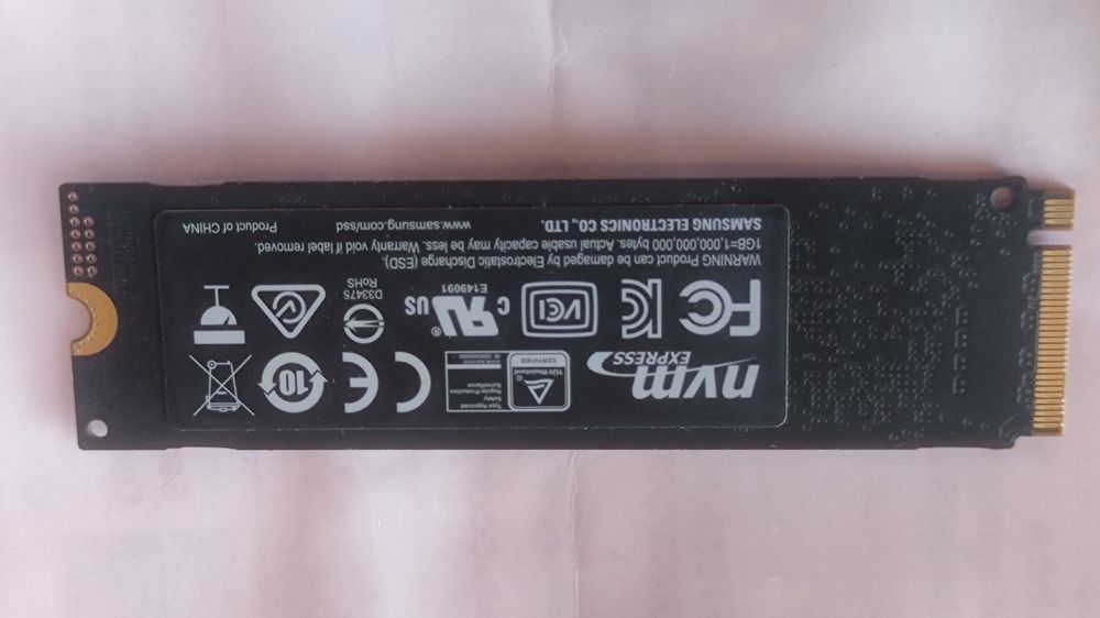 SSD Samsung 970 Pro 1TB (MLC 2bit) - Здоровье 100%! Пробег всего 369Гб
