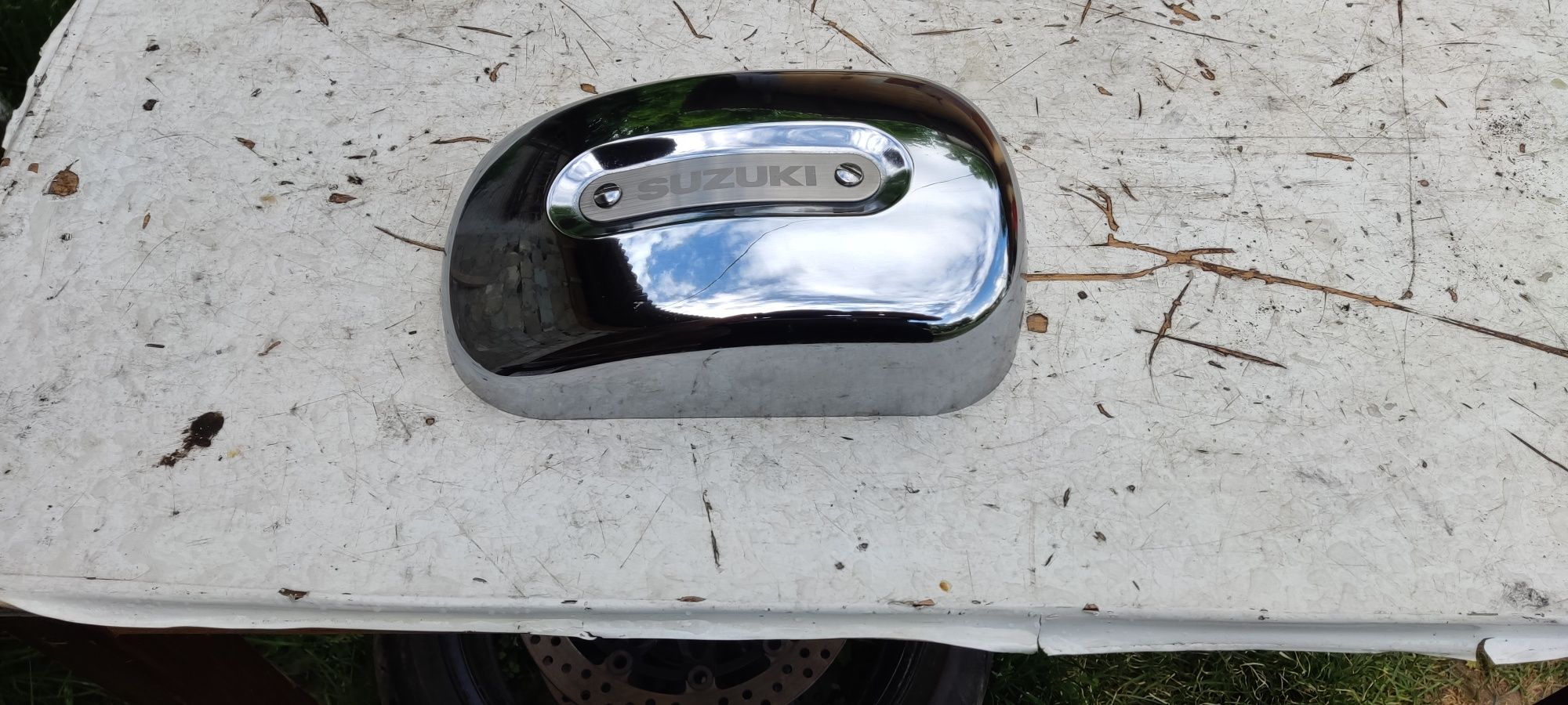 Suzuki vz 800 maruder osłona dekiel puszka 98