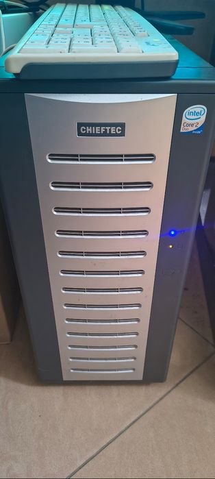 ПК комп'ютер (сервер) на Intel Core 2 Duo корпус Chieftec + монітор
