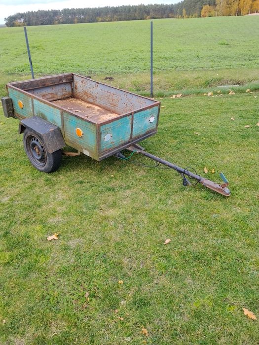 Przyczepka samochodowa