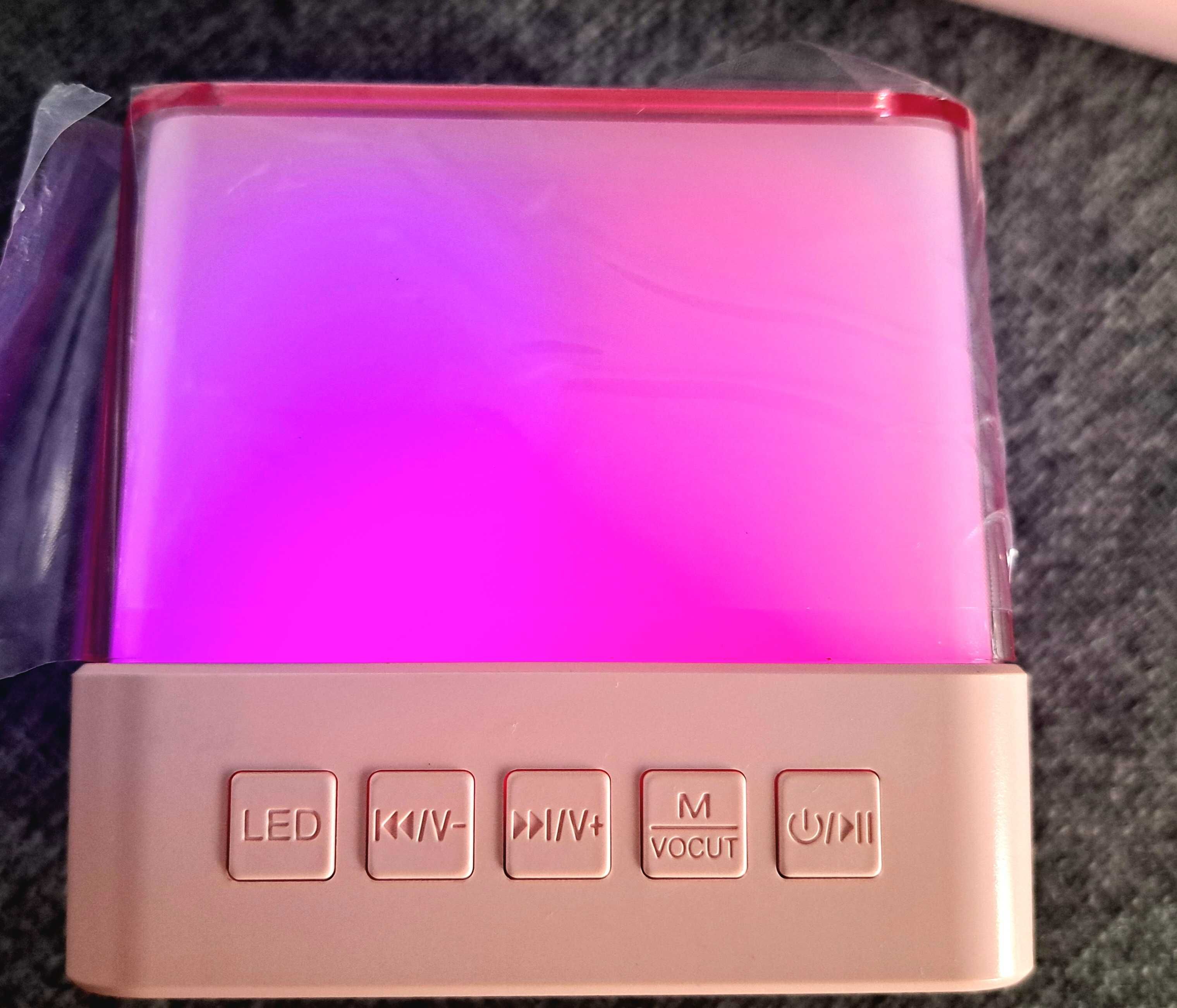Głośnik Bluetooth + mikrofon mały zestaw karaoke + efekty świetle LED