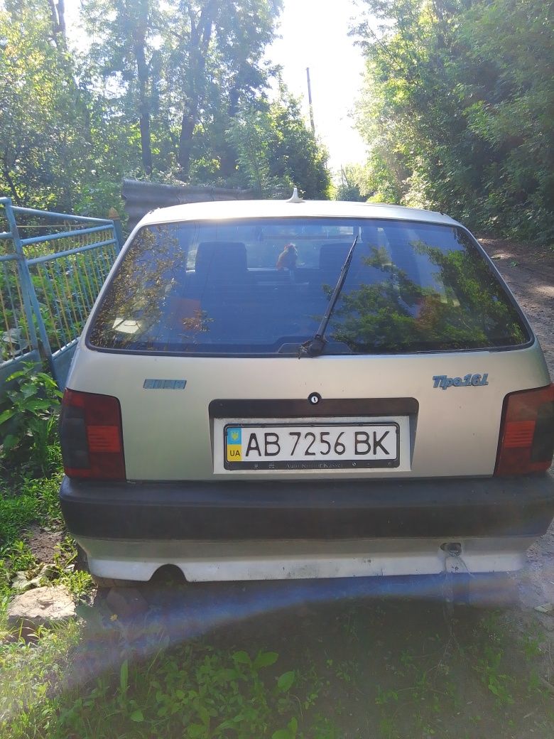 Автомобіль fiat Tipo