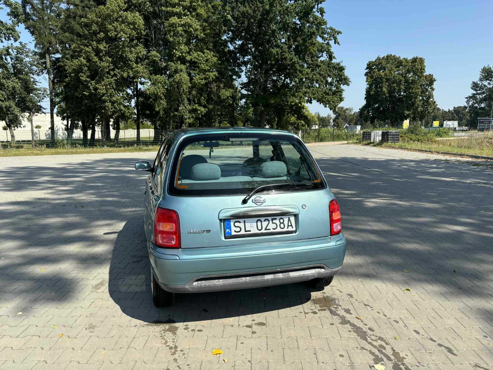 Nissan Micra k11 2001r