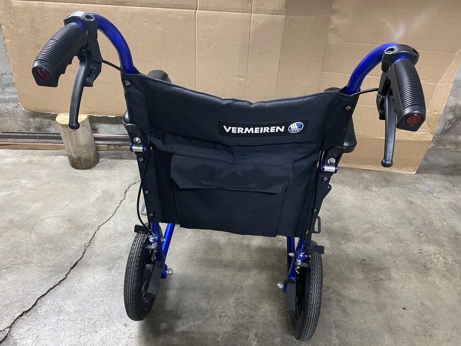 Vermeiren - modelo Bobby - Cadeira de rodas