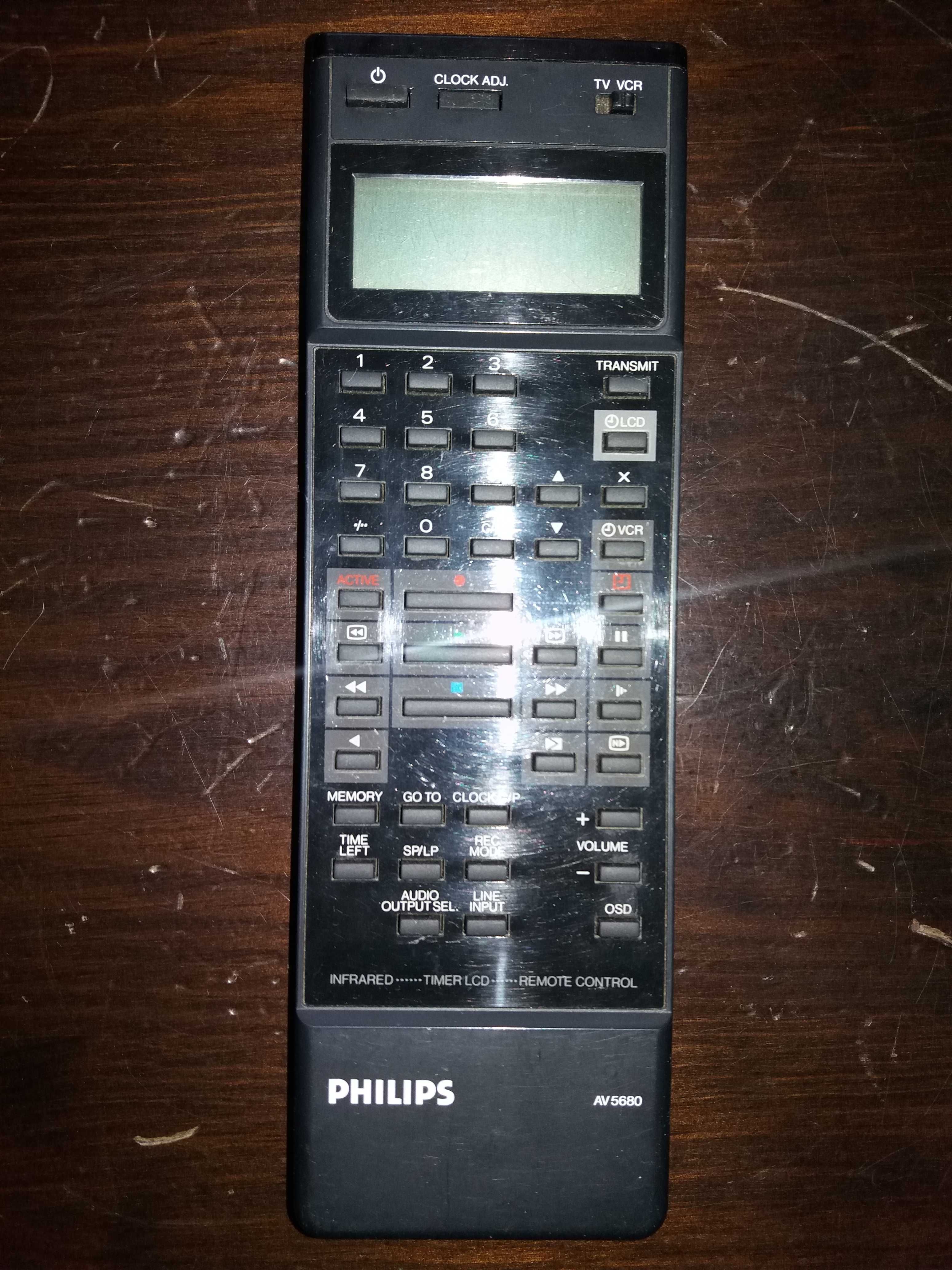 Comando Philips AV5680 TV/VCR