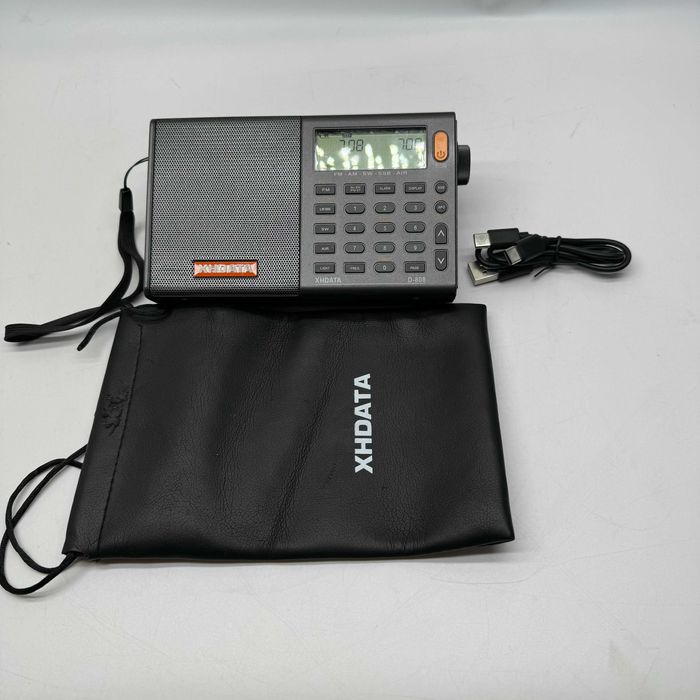 XHDATA D-808 Przenośne Radio Cyfrowe FM Stereo/KW/MW/LW SSB RDS