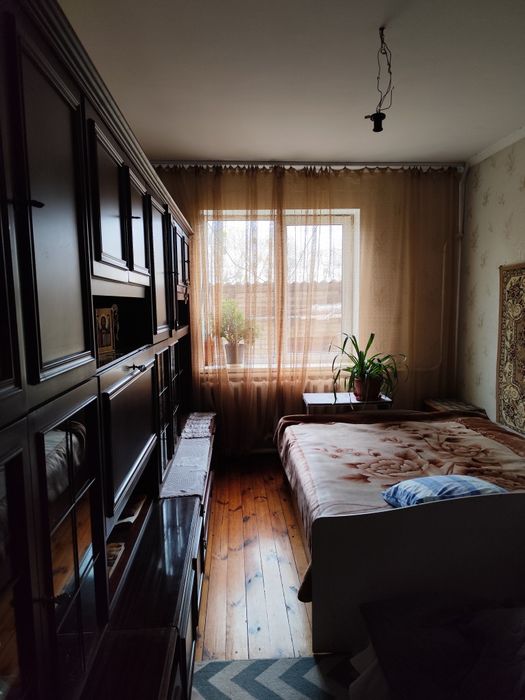 Продаю будинок.Немішаєво.Торг! Терміново!