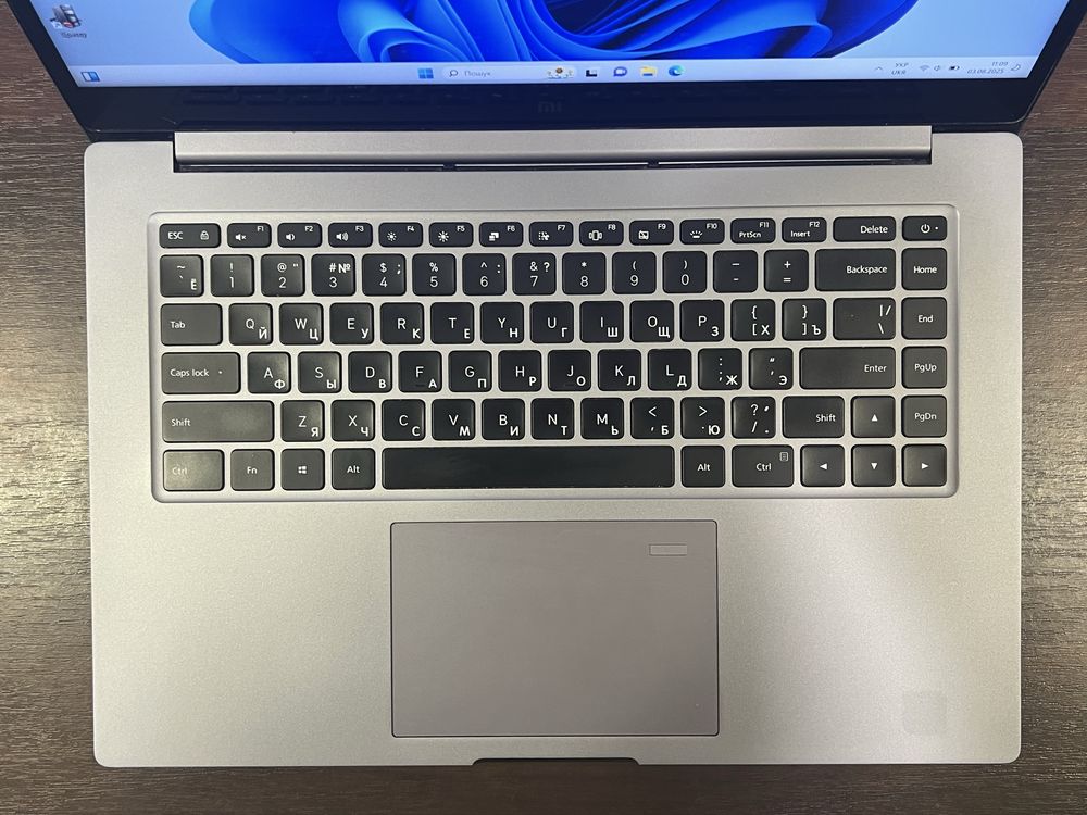 Xiaomi Mi Notebook Pro 15 (i5 8th / 8/512 / GTX 1050 Max Q)