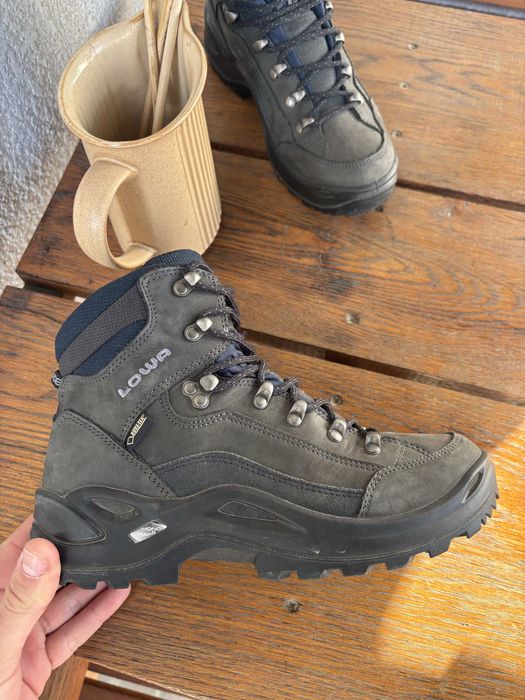 Ботинки Lowa Gore-Tex 39