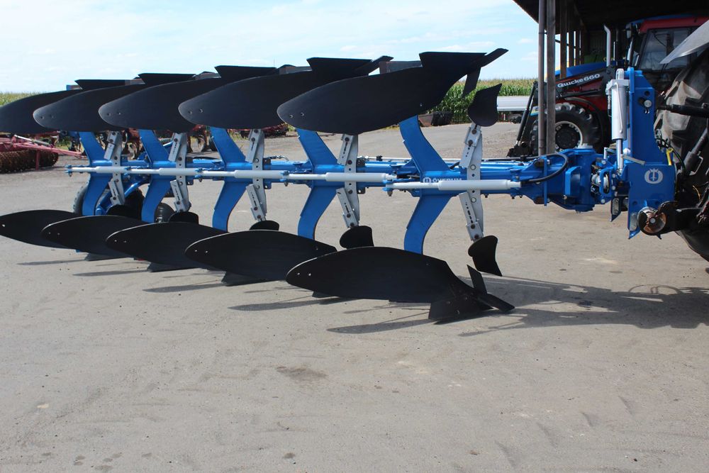 Pług Overum DX 5 skibowy obrotowy kuhn kverneland
