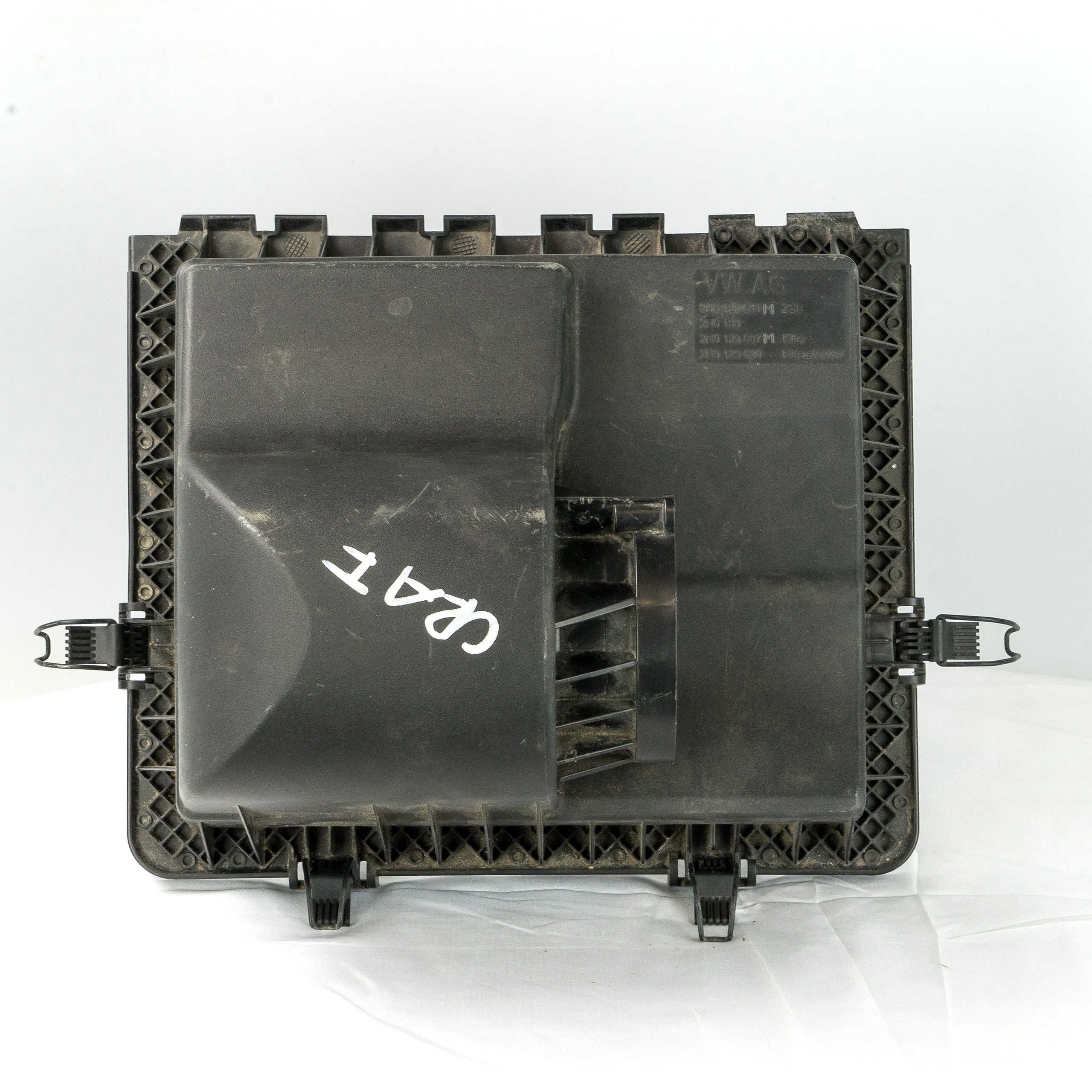 Górna pokrywa obudowy filtra powietrza VW CRAFTER II Numer 2N0