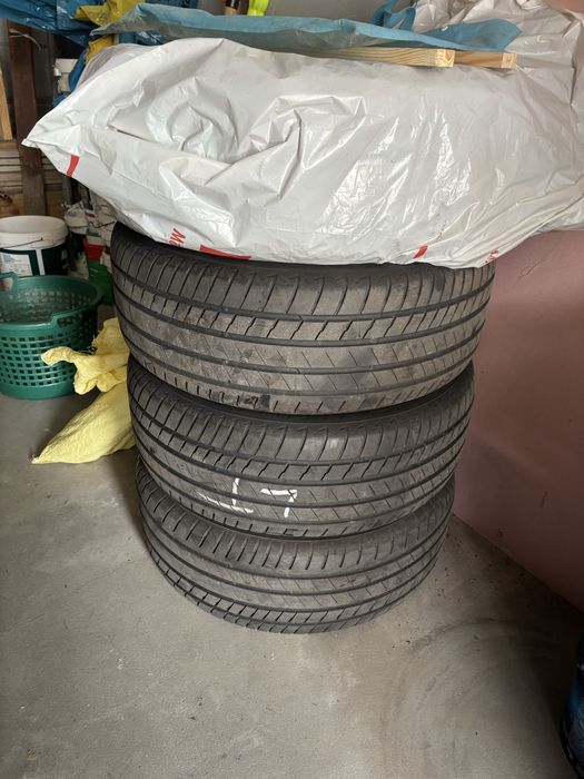 Opony Bridgestone Alenza 001 245/50R19 105 W