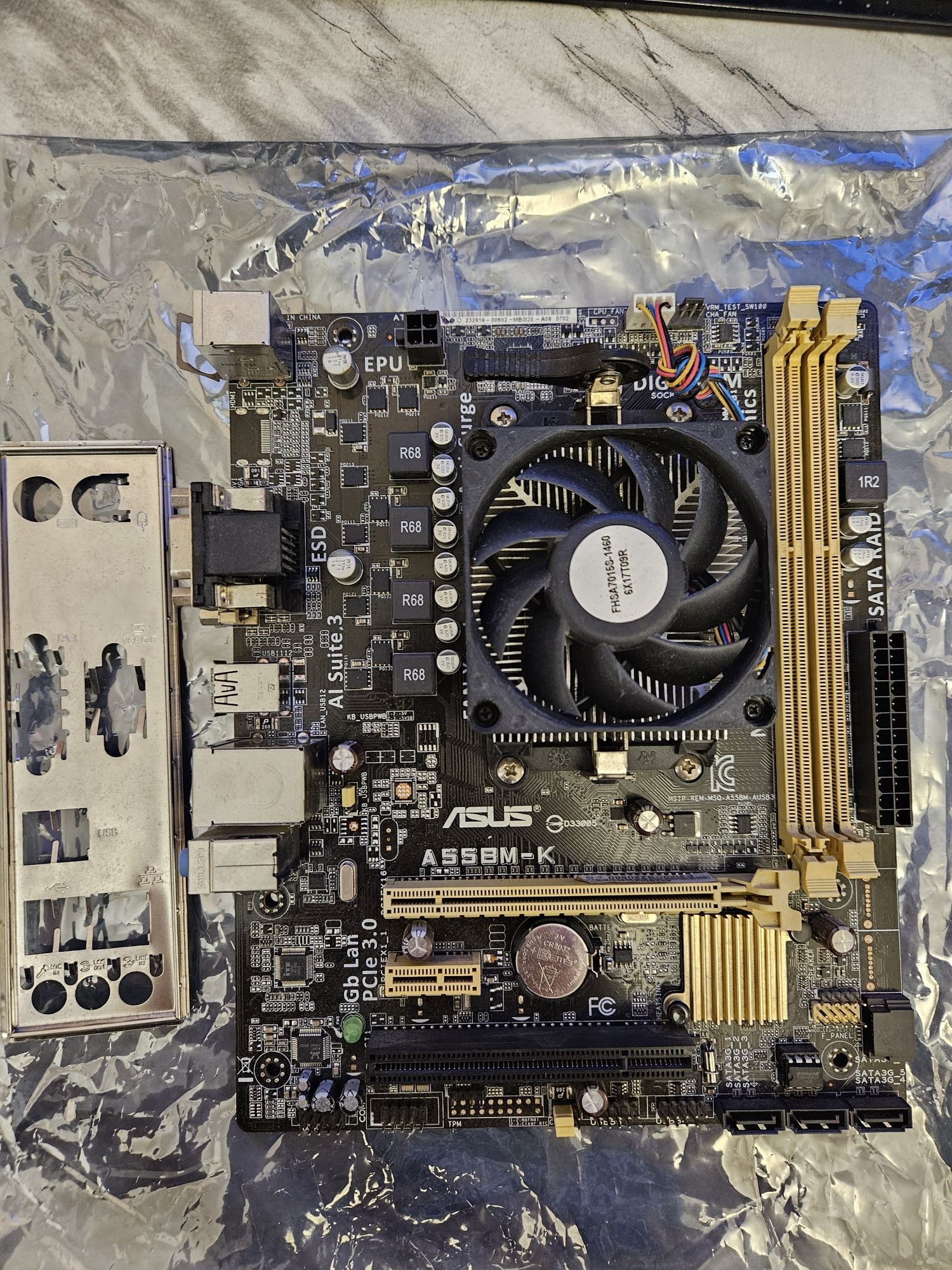 Комплект материнская плата Asus A55BM-K + процессор AMD A6-6400