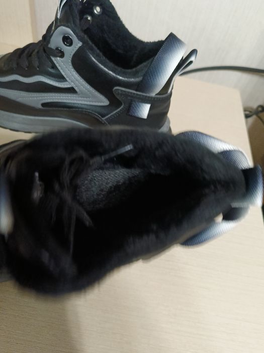 Нові Теплі ботінки 41 розмір