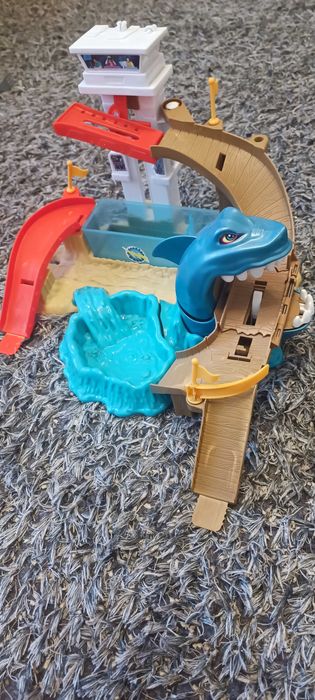 Іграшки Хотвілс (Акула та Фура)