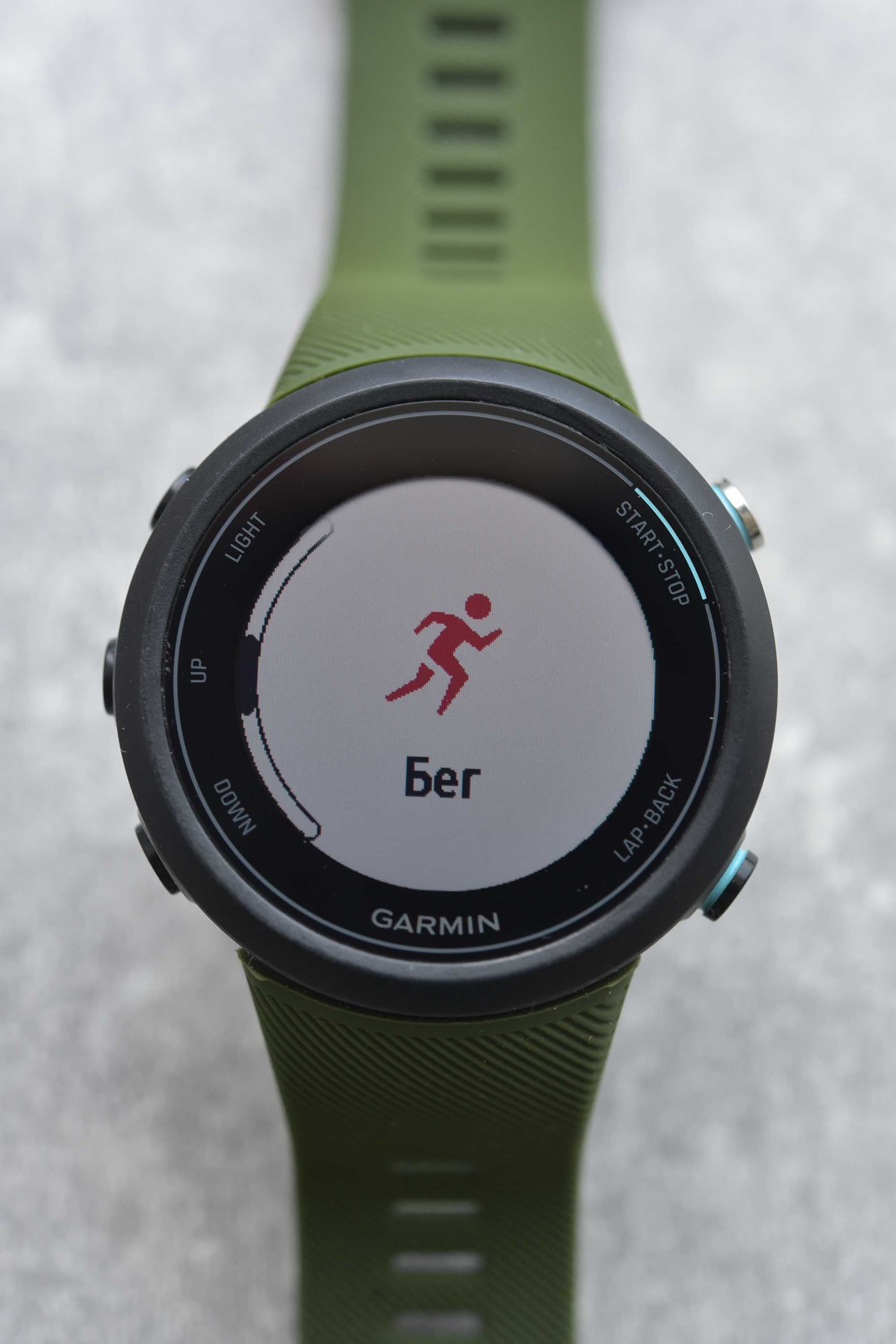 Garmin Swim 2 смартгодинник