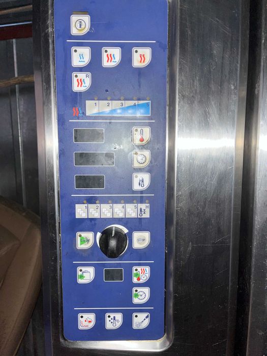 Piec konwekcyjno-parowy ELECTROLUX