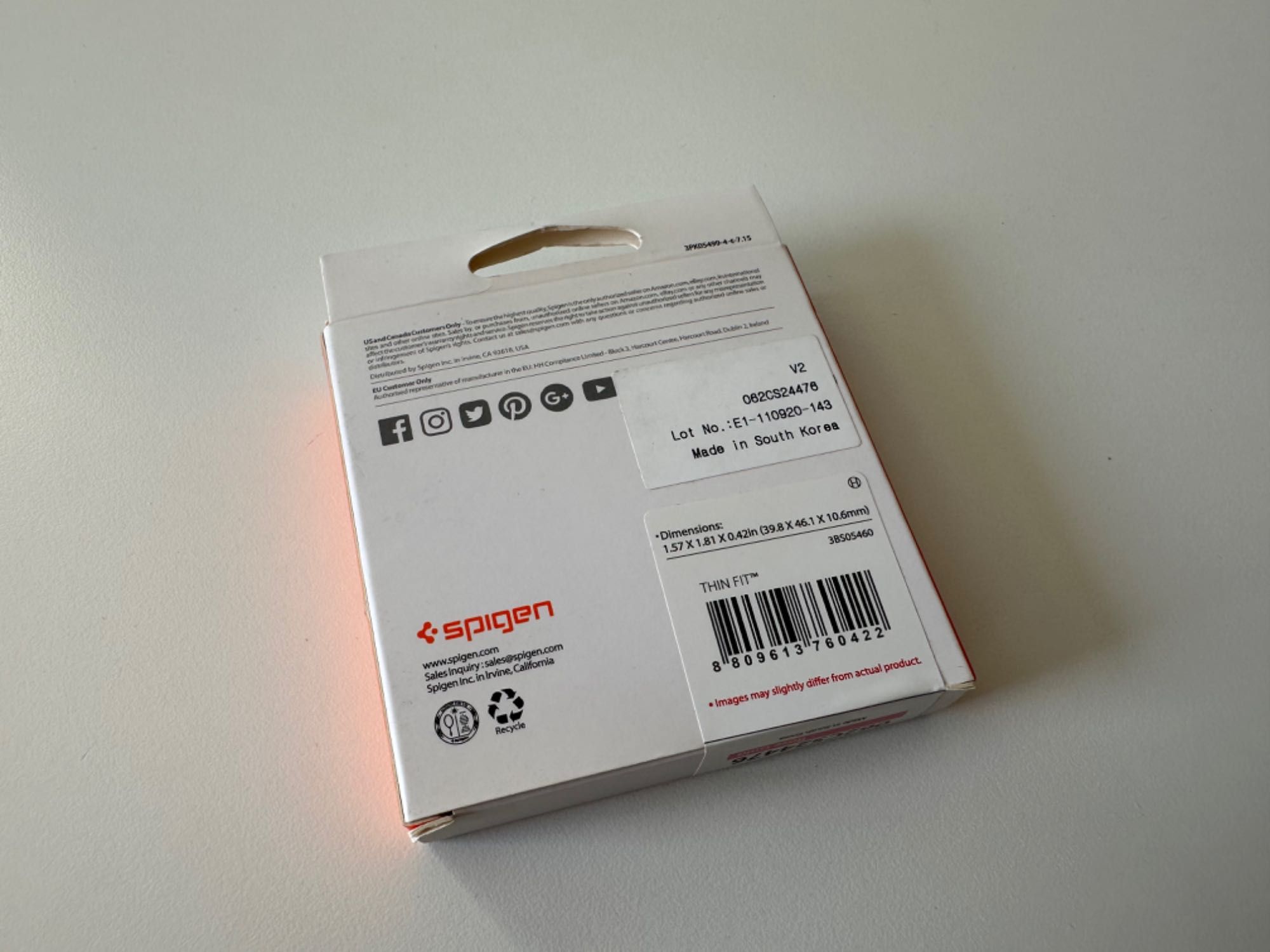 Spigen Thin Fit Apple Watch 44mm Novo