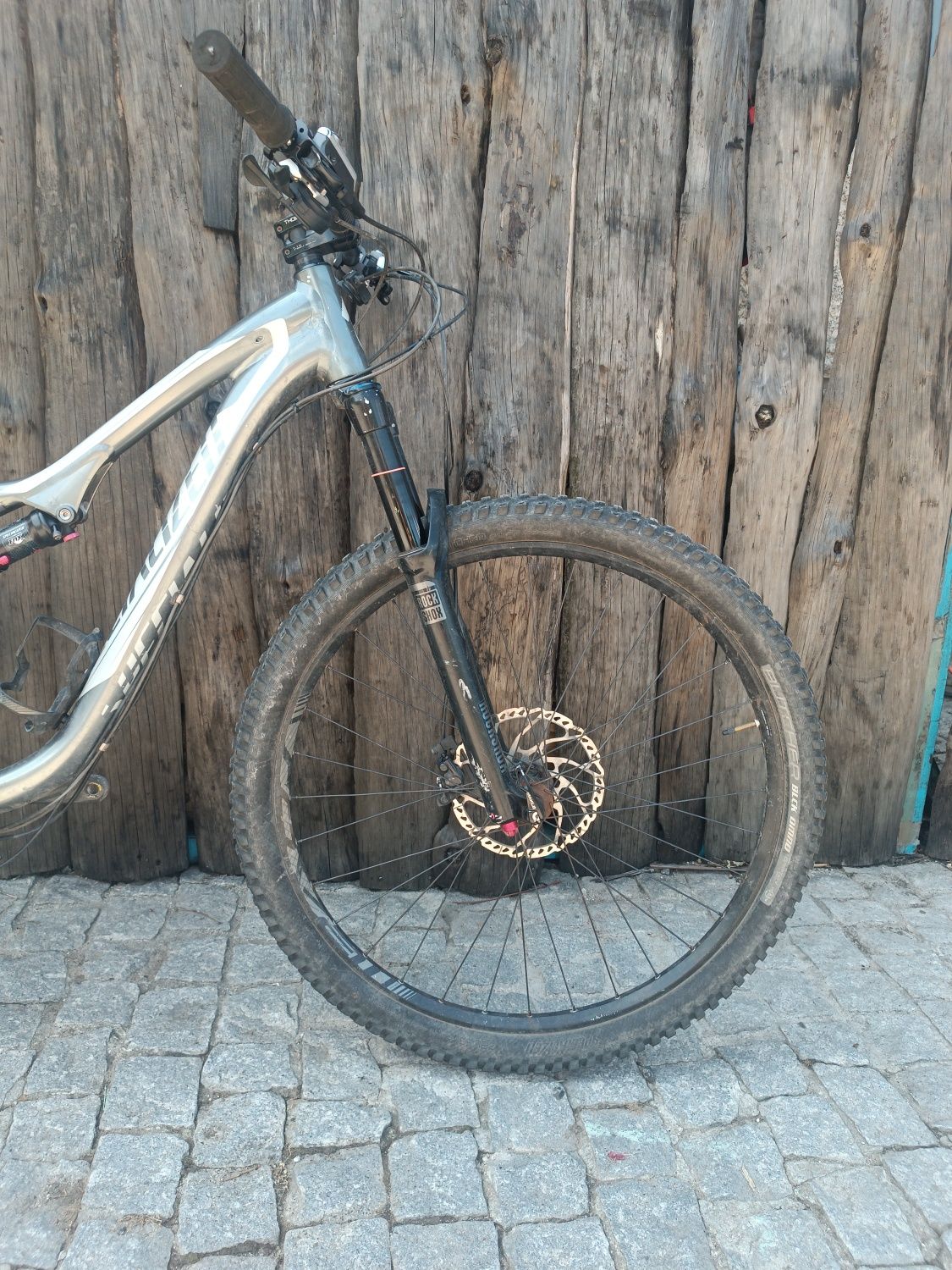 Bicicleta de enduro 29