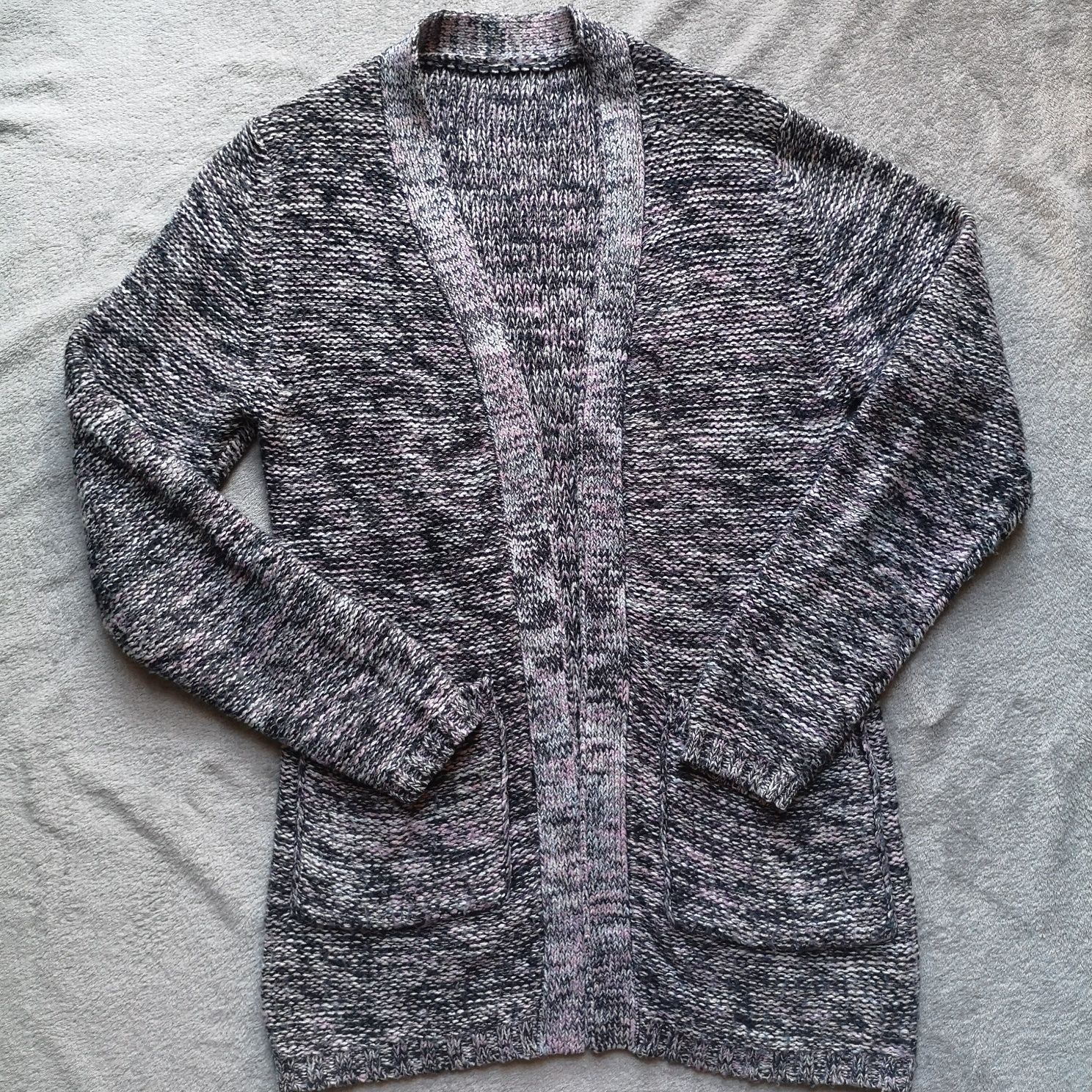 Długi sweter na 11-12 lat (146-152 cm)