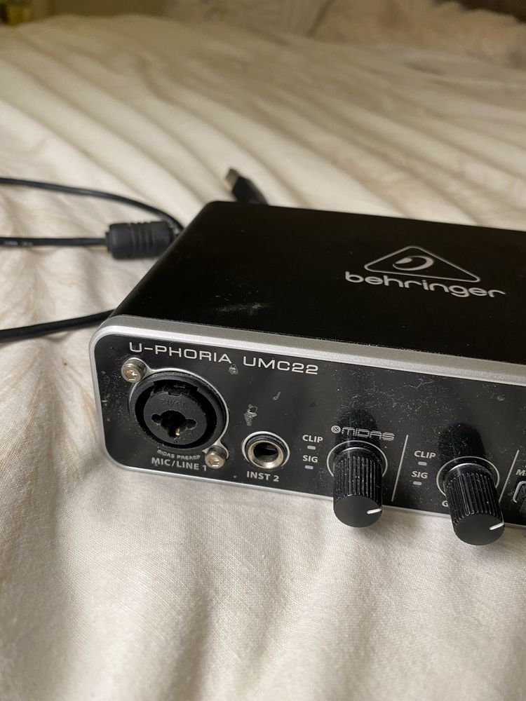 Behringer UMC22 Interfejs audio USB