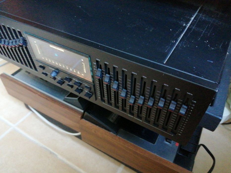 Sansui equalizador de som SE 8