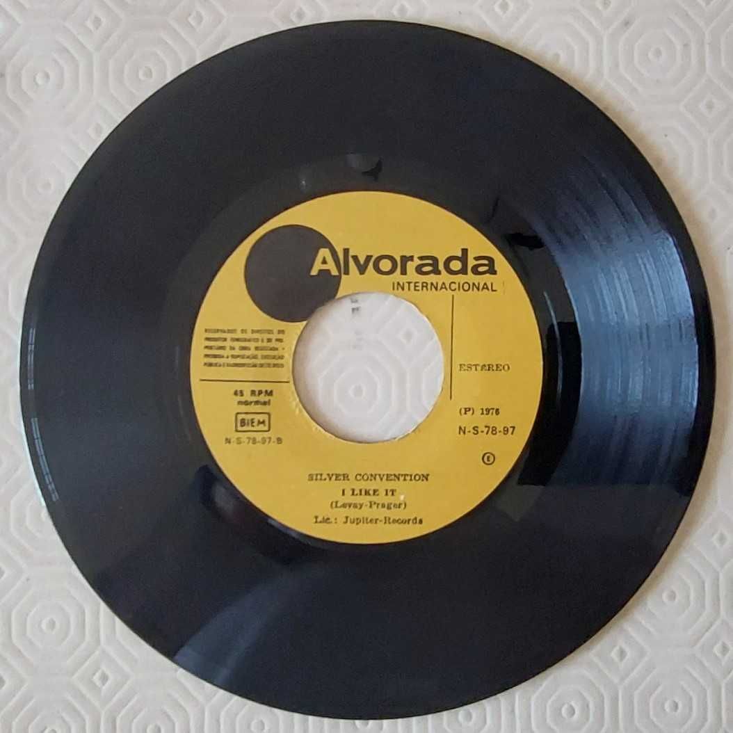Disco Single Vinil Silver Convention‎–Fly,Robin, Fly  I Like It - 1976