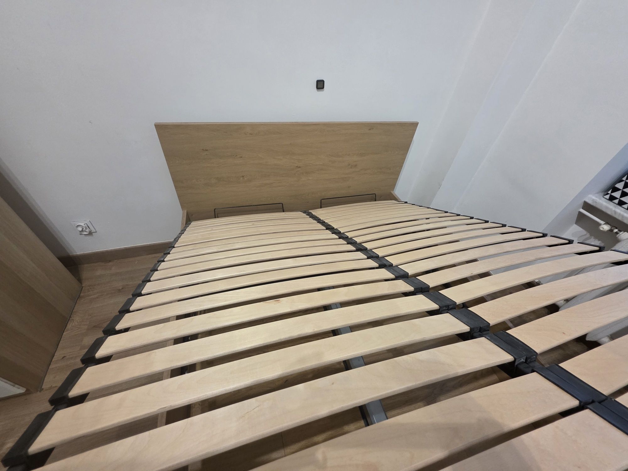 Łóżko VOX Simple 140x200 dąb + czarne płozy, stan bardzo dobry