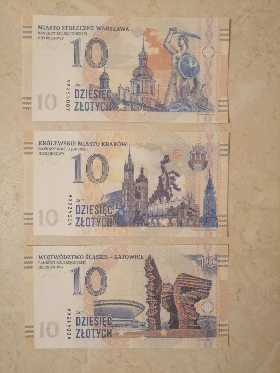 Banknoty kolekcjonerskie.