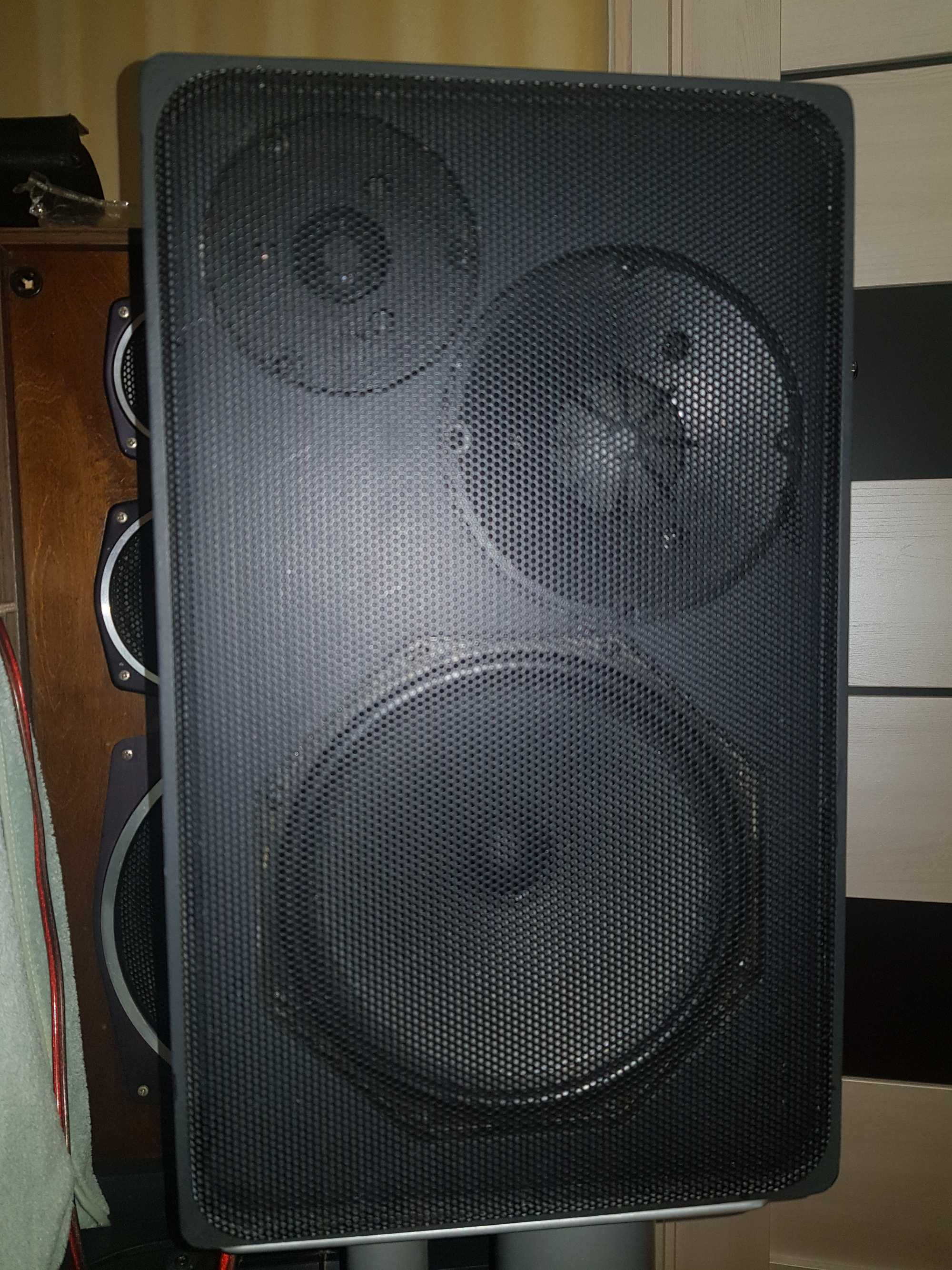 Продам пару колонок Philips(JBL)