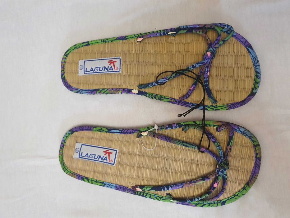 Продам новые оригинальные женские шлепки Jianbulai.