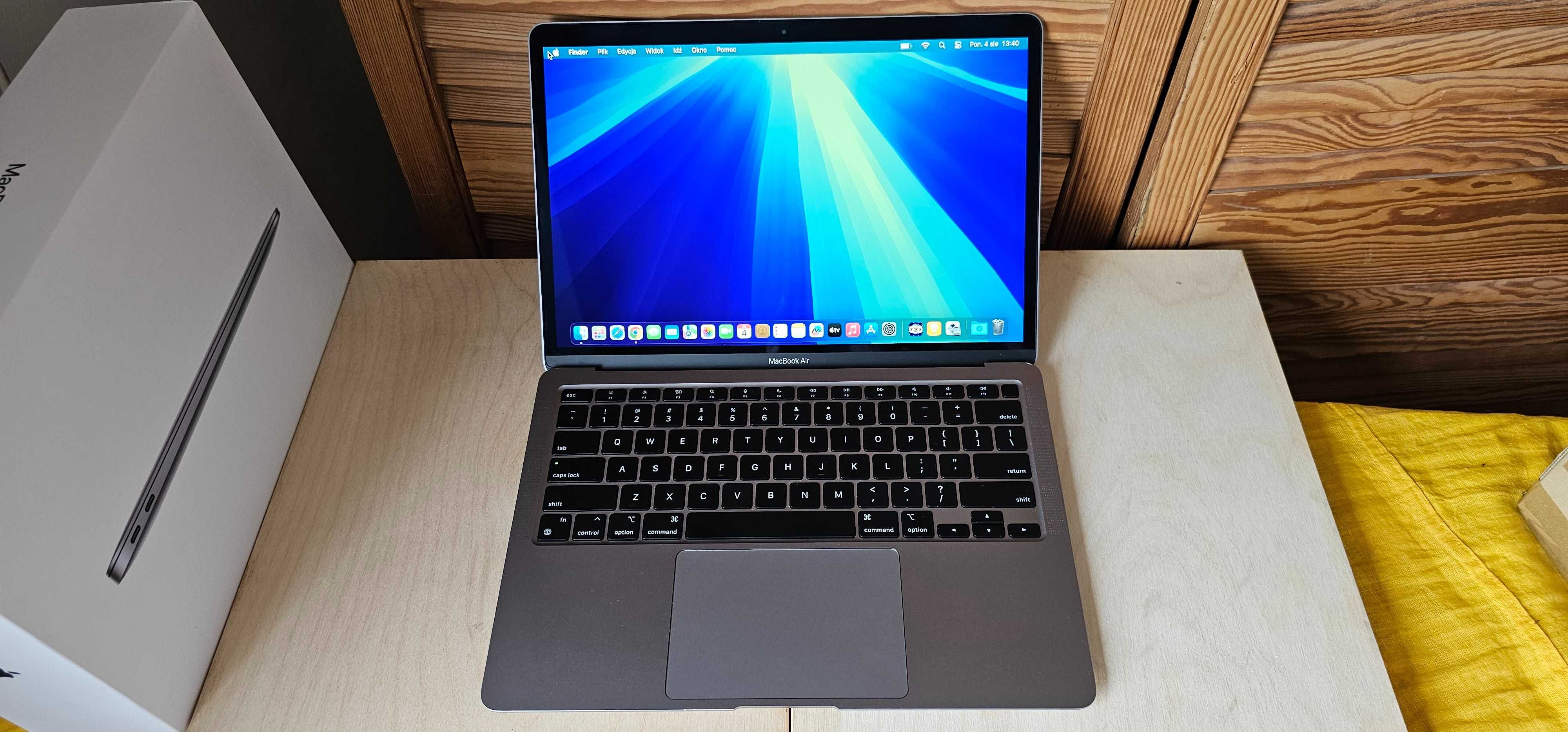 Macbook AIR A2337 M1 8C CPU 7C GPU 8/256 Space Gray 99% Bateria