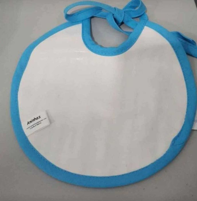 *Conjunto de Banho/ Bebé*
Personalizado com o nome:
     * Salvador*