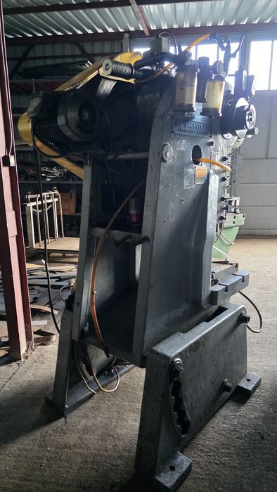 Prasa mimośrodowa 40T