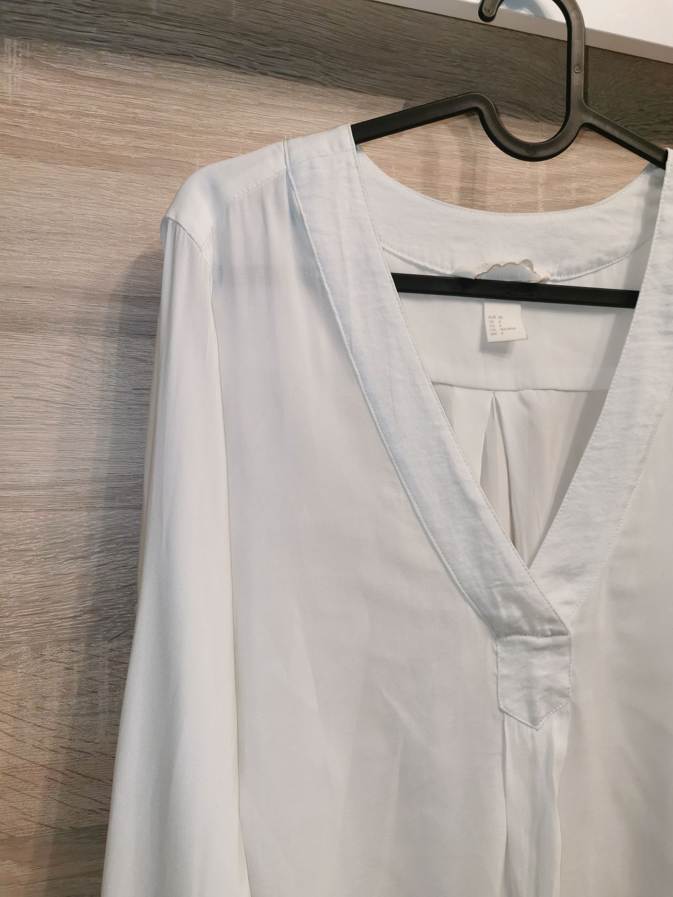 H&M 34 XS bluzka elegancka w serek na długi rekaw