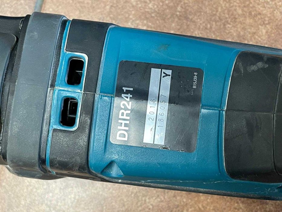 Młotowiertarka MAKITA DHR241 SDS+