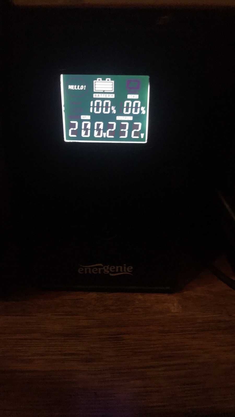 UPS EnerGenie Pro 850 VA LCD (EG-UPS-032) ИБП