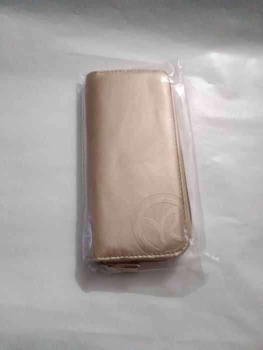 DIA DOS NAMORADOS - Conj bolsa e pincéis maquilhagem Yves Rocher NOVOS