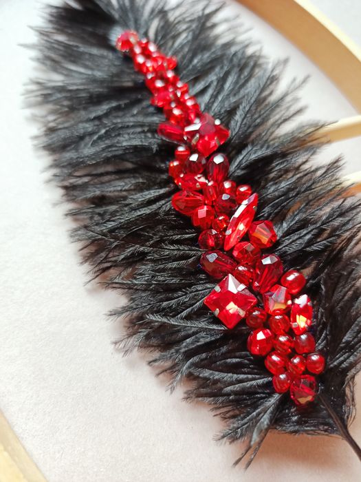 Брошь перо, перо марабу