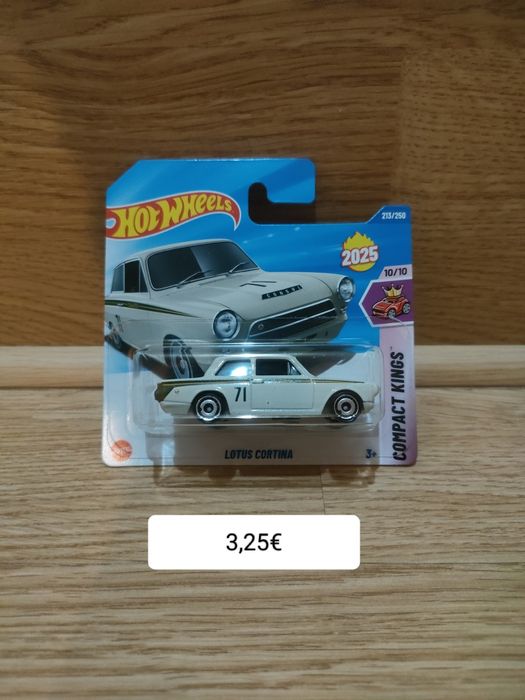 Hot Wheels vários