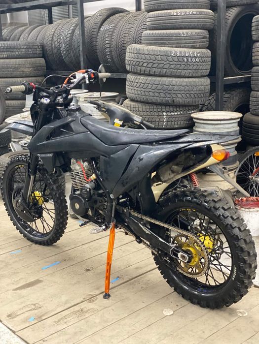 Продам мотоцикл kovi advance 300