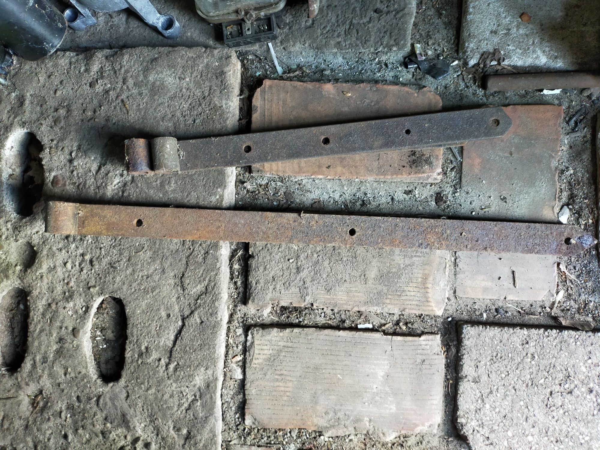 zawiasy, sztaby metalowe