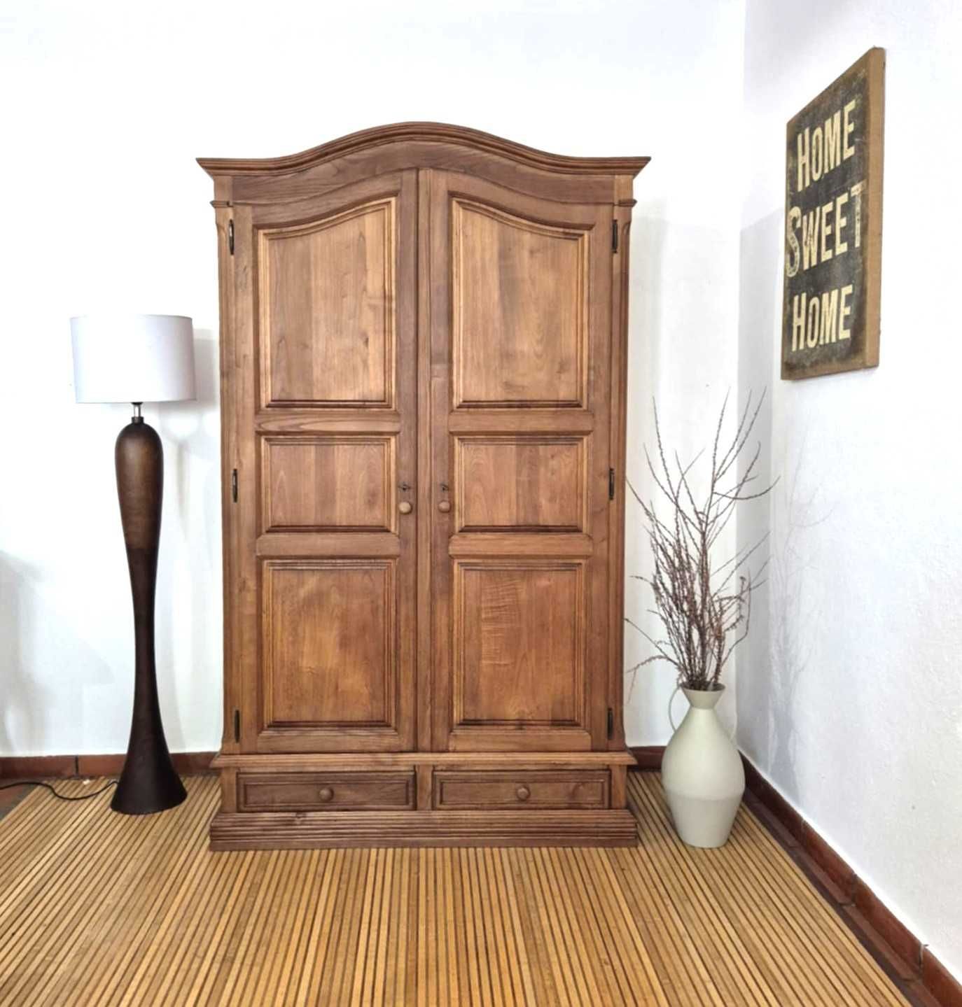 Armário / Roupeiro/ Aparador / Madeira Maciça / Rustico / Vintage